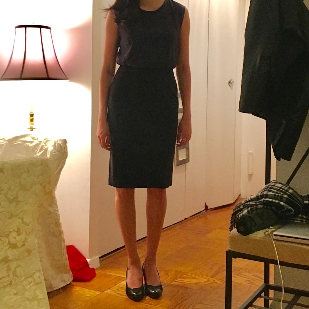 Loft Navy/Black Dress Size 0